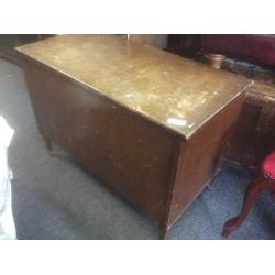 Vintage blanket box