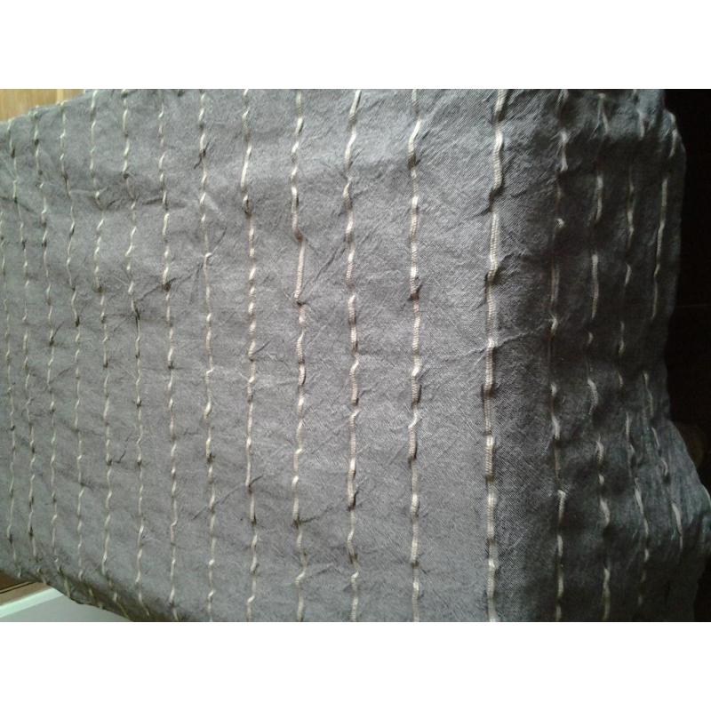 EXTRA LARGE BED THROW