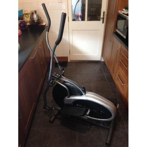 Body Sculpture BE5920 Fan Elliptical Trainer - Walking Exercise Machine (Gym Equipment - Treadmill)