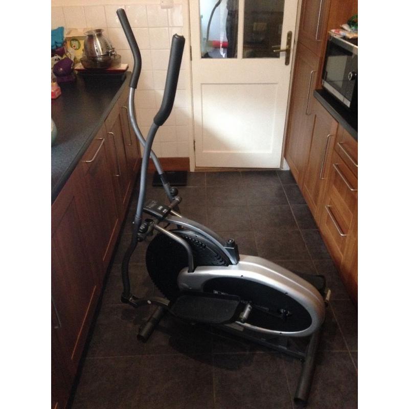 Body Sculpture BE5920 Fan Elliptical Trainer - Walking Exercise Machine (Gym Equipment - Treadmill)