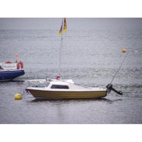 Pedro 17 sailor fully refurbished to high standard, inc outboard,dingy, contents,12v ele nav lights