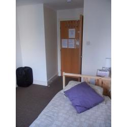 SINGLE ROOM @ 550PCM DOUBLE @ 620PCM (Student)