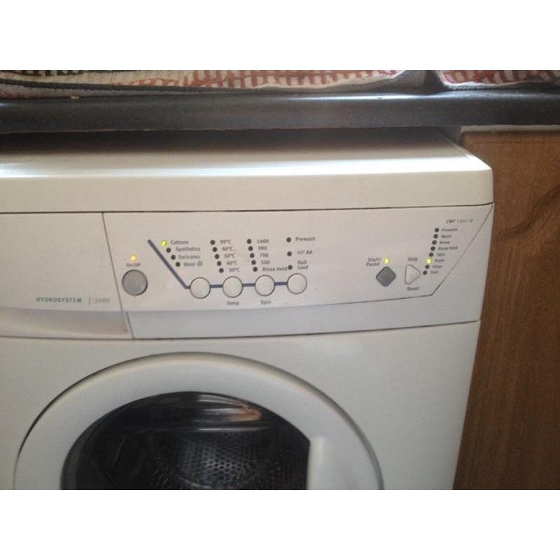 Zanussi 1400 spin washing machine