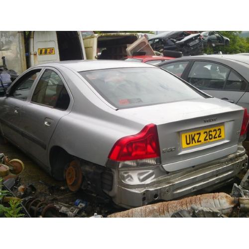 VOLVO S60 HEADLIGHT