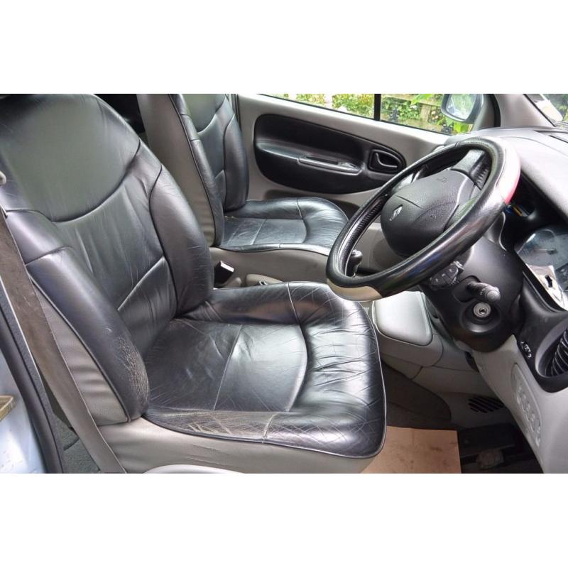 Renault Scenic RX4 4 X 4. MOT June 2017. Leather, Alloys, Twin sun roofs, Diesel
