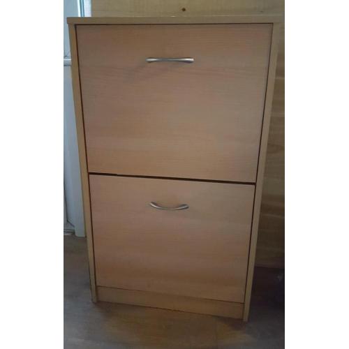 shose cabinet