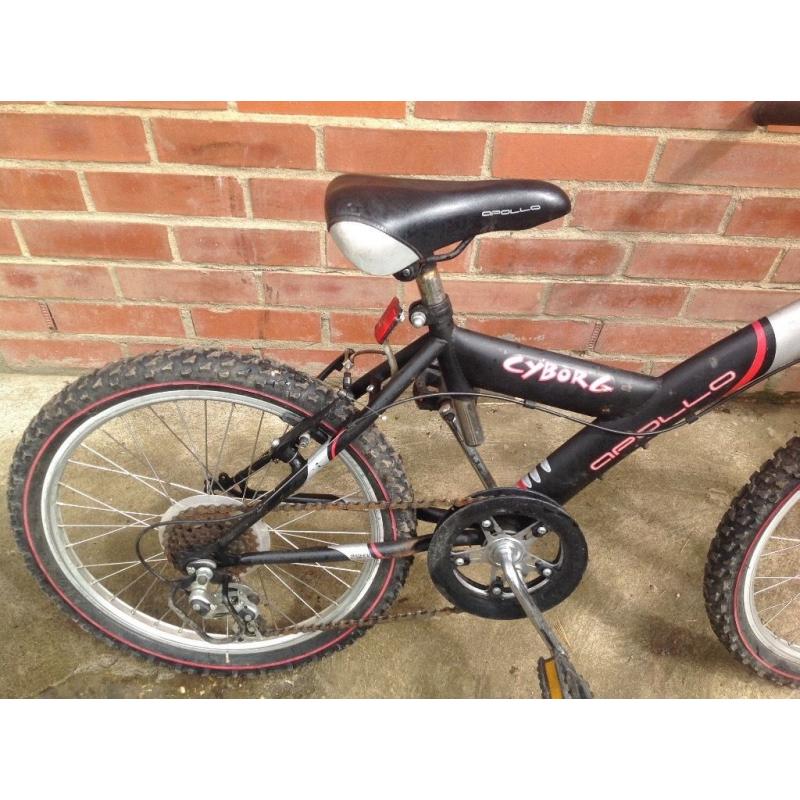 Apolo cyborg boys mountain bike 20 inch wheels