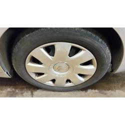 4 wheels and excellent Dunlop tyres from citroen c4