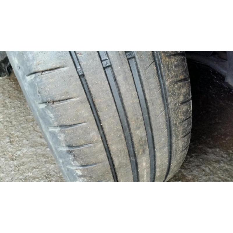4 wheels and excellent Dunlop tyres from citroen c4