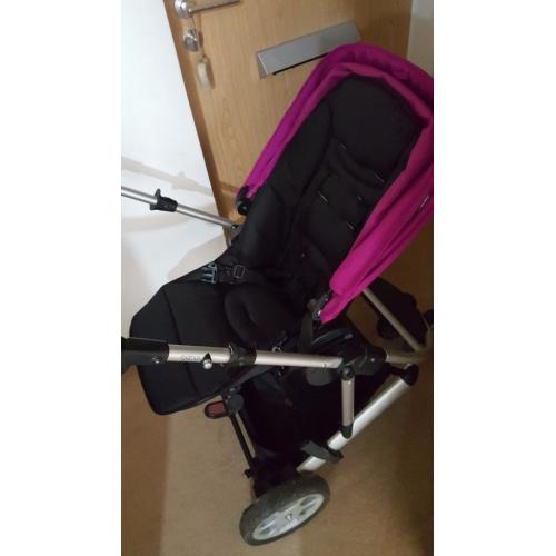 Mamas and papas zoom travel set buggy carseat