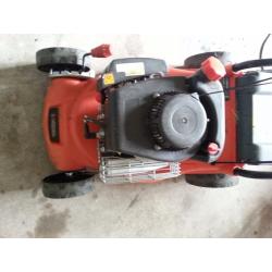 40cm Self Propelled Petrol Lawnmower XSZ40
