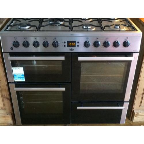 Almost new BEKO 7 cooker