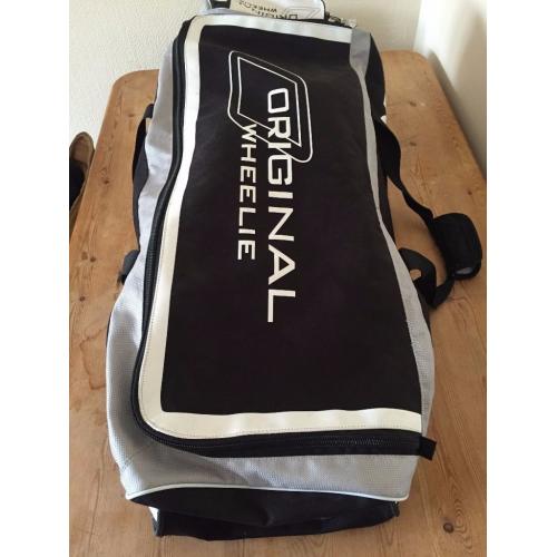GM Original Wheelie Cricket Bag