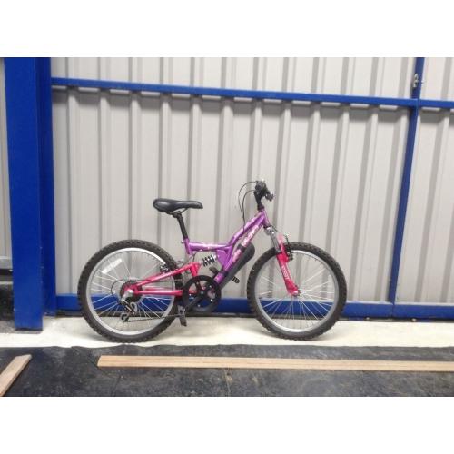 Child's Bike. Suit age 6 - 8