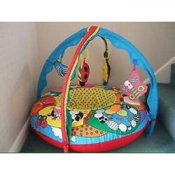 Various baby items free for uplift *prefer to go as a bundle*