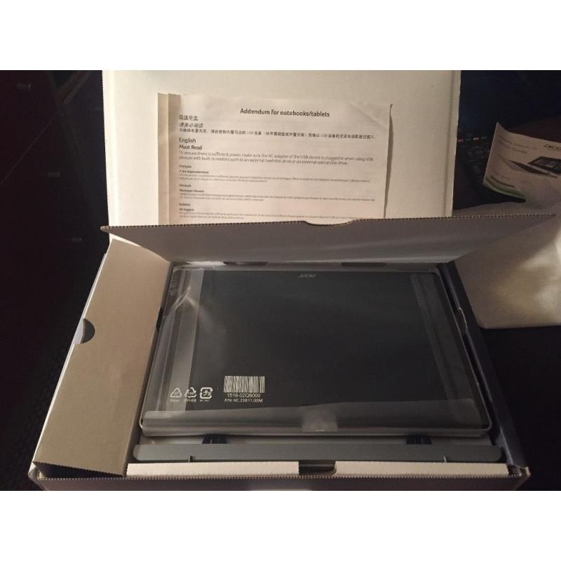 Acer Switch 10 Tablet/Laptop