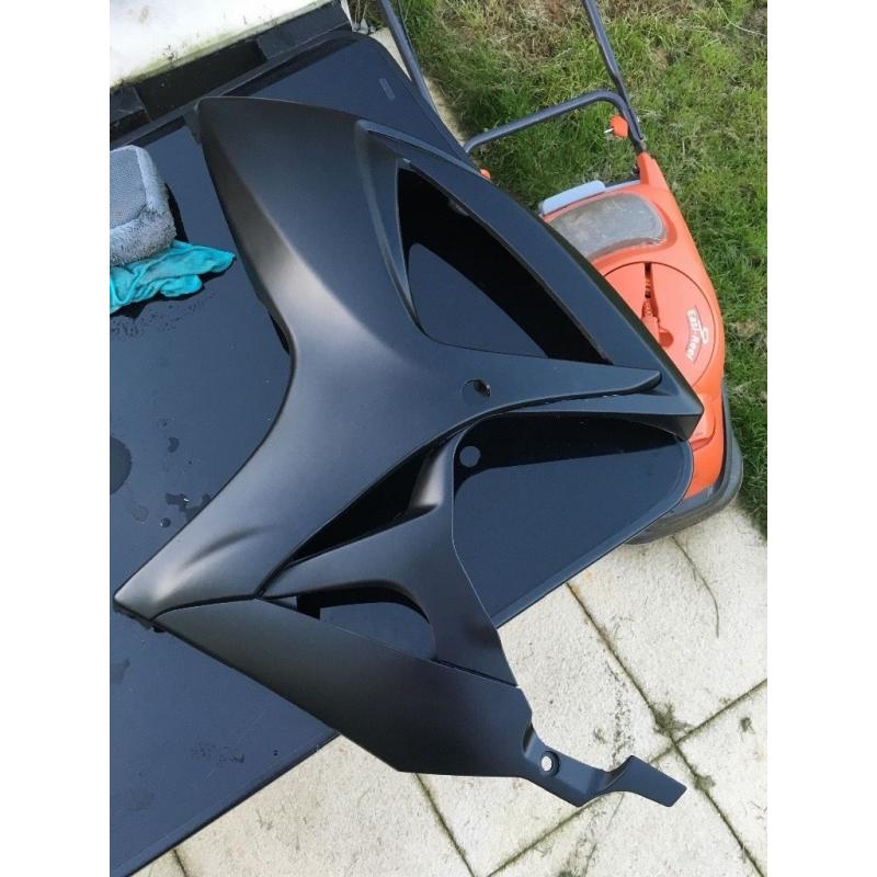 Gsxr k7 750 side panel