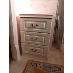 CHEST OF DRAWERS - COLLECTION ONLY CLEVEDON