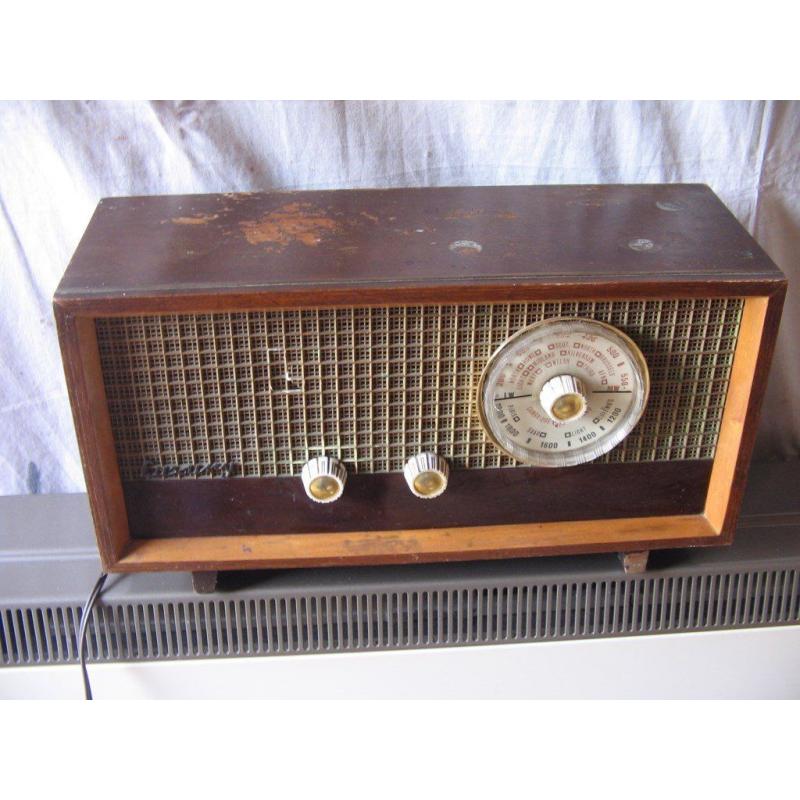PYE Valve radio