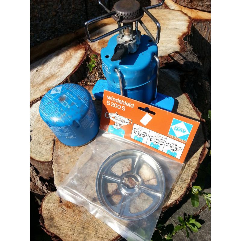 Retro Camping Gaz Bleuet Stove with refill