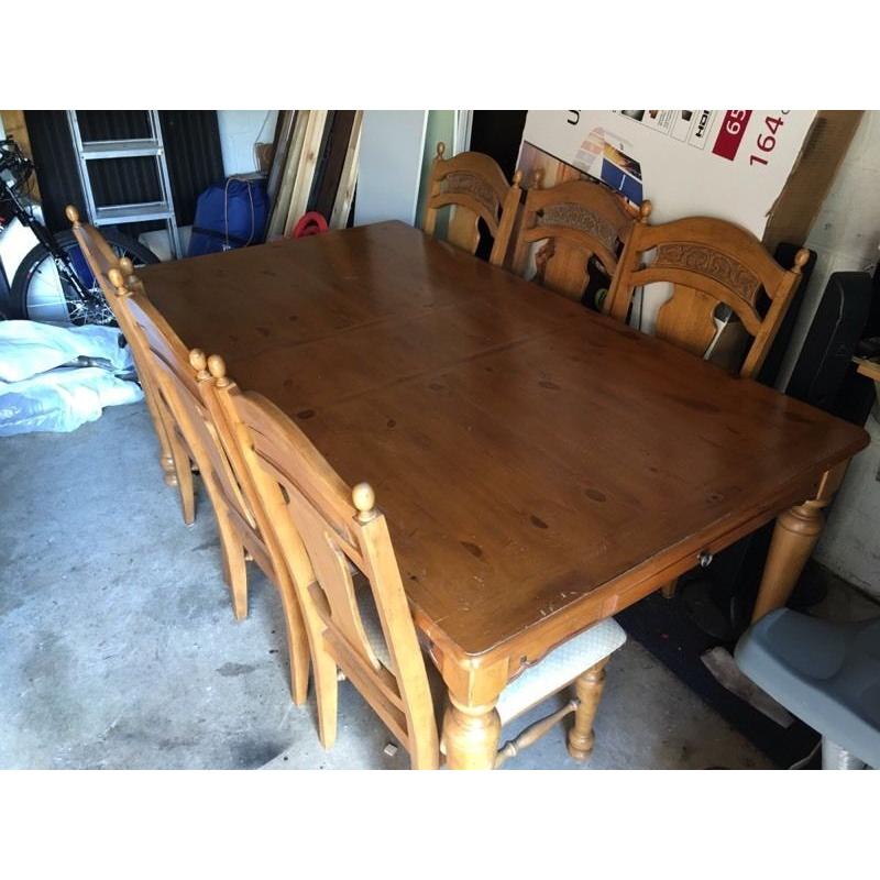 Dining table for sale