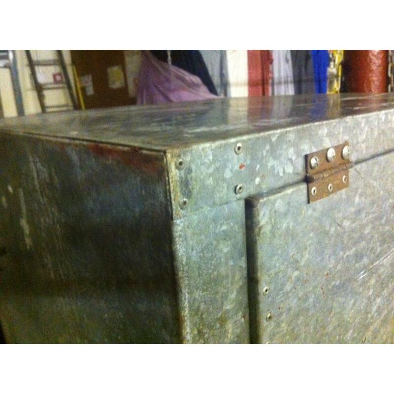 Galvanised strong-box 6ft x3ft
