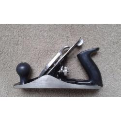 BLACKSPUR SMOOTHING PLANE. NO 4 (9 3/4"). USED ONLY A FEW TIMES.