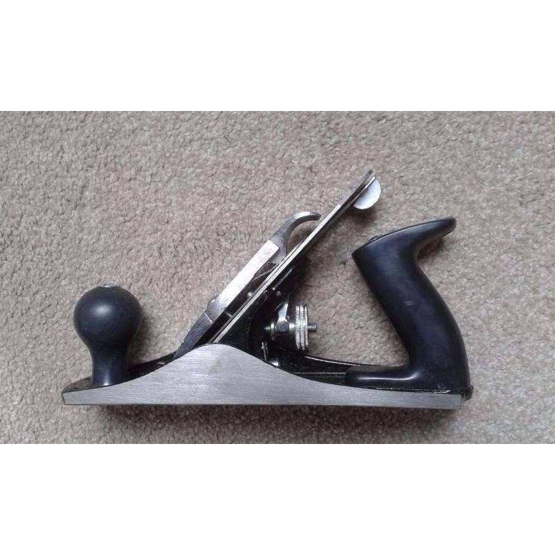 BLACKSPUR SMOOTHING PLANE. NO 4 (9 3/4"). USED ONLY A FEW TIMES.