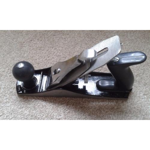 BLACKSPUR SMOOTHING PLANE. NO 4 (9 3/4"). USED ONLY A FEW TIMES.