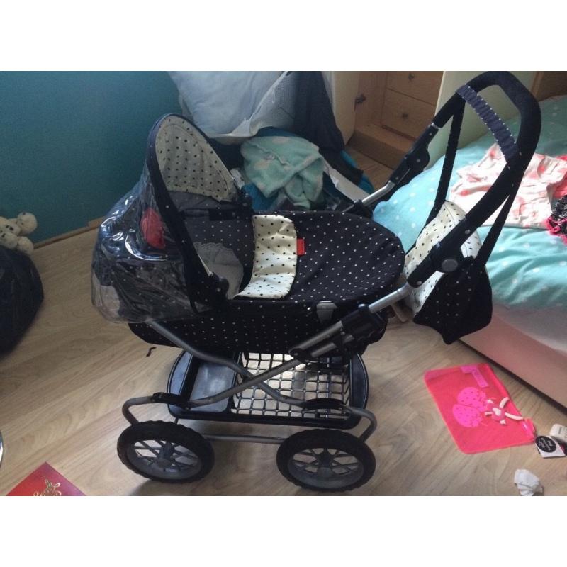 Mamas and papas dolls pram