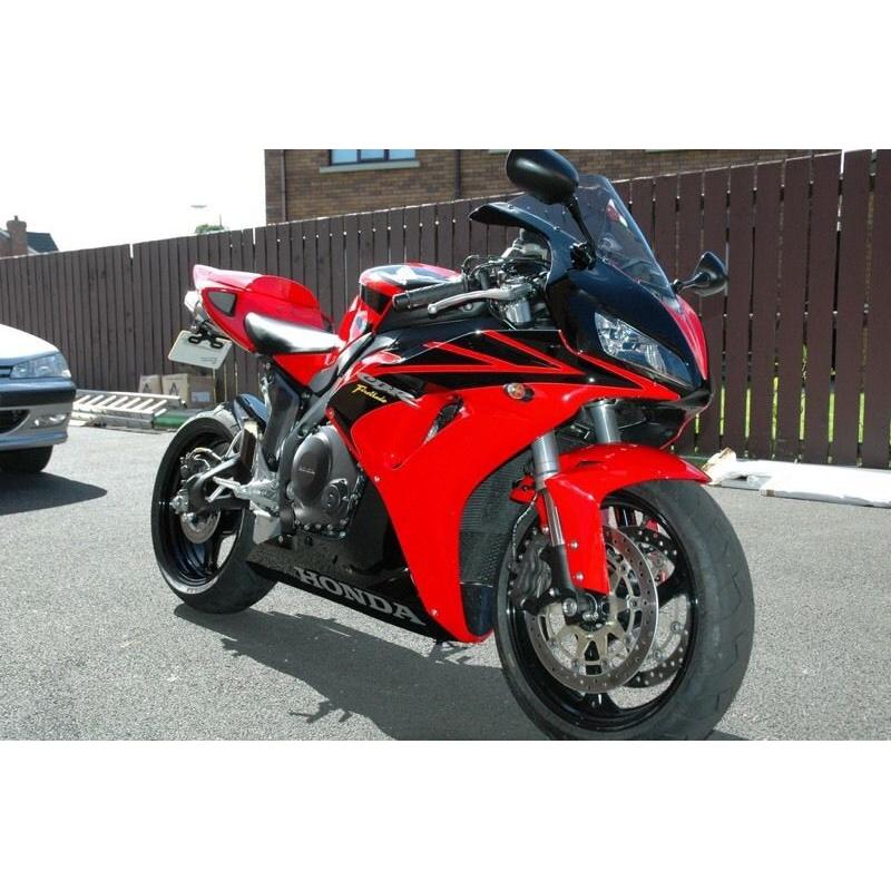 Honda Cbr 1000RR 2006 Fireblade Facelift super low miles