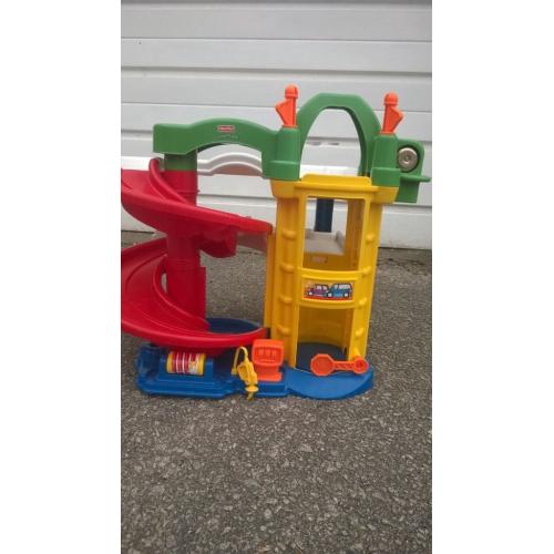 Car park play set