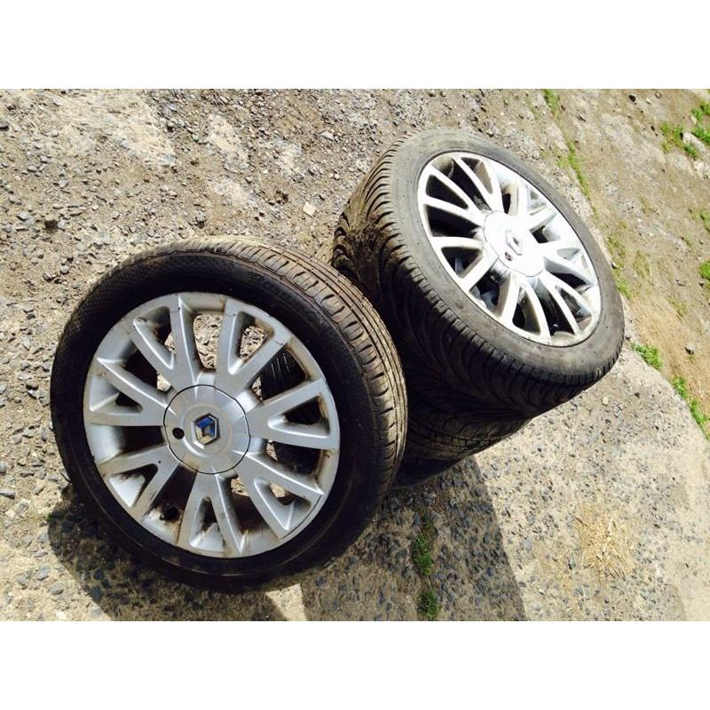 Renault Clio 16 inch double eight spoke alloy wheels