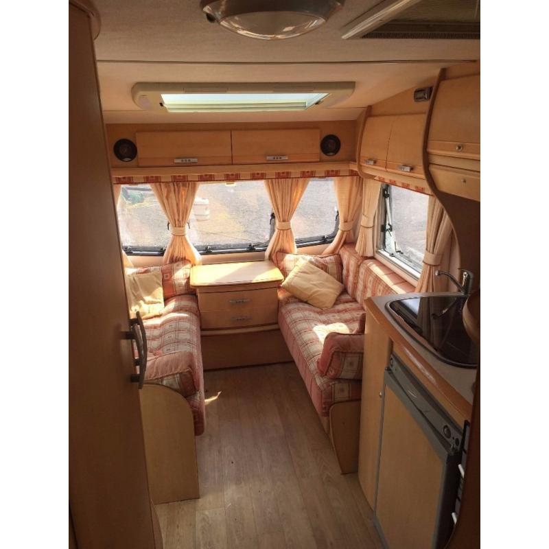 2004 BAILEY SENATOR GREAT CONDITION