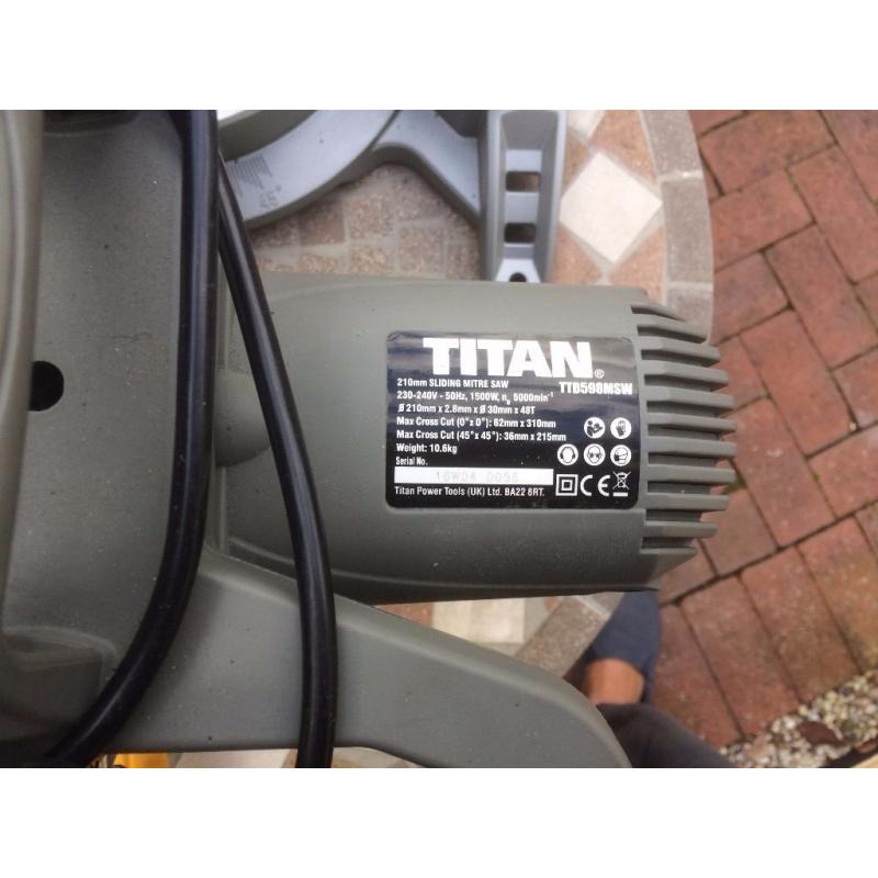 Titan TTB598MSW 210 mm compound sliding mitre saw (screwfix 74135)