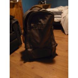 Caribee Fast Track 85 Black or Grey