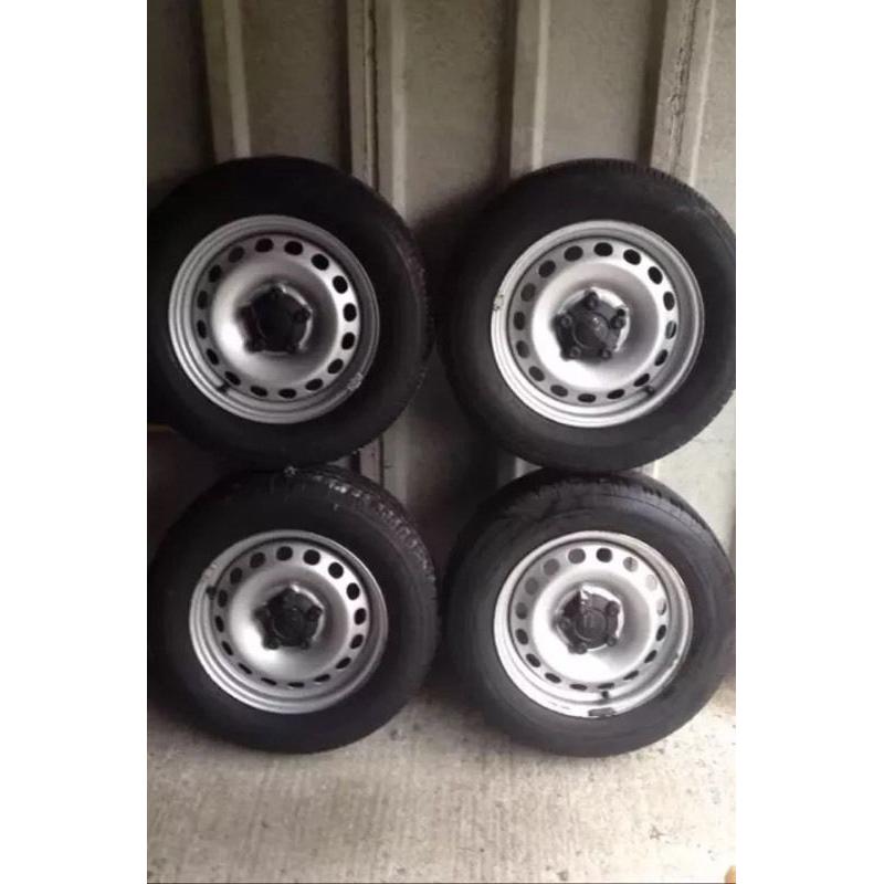 VW CADDY VAN STEEL WHEELS 195/65/15 LIKE BRANDNEW TEL-TEXT GOOD OFFERS THANKS DANNY