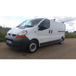 Trafic lwb 2003 1.9 diesel 6speed vivaro 11month mot