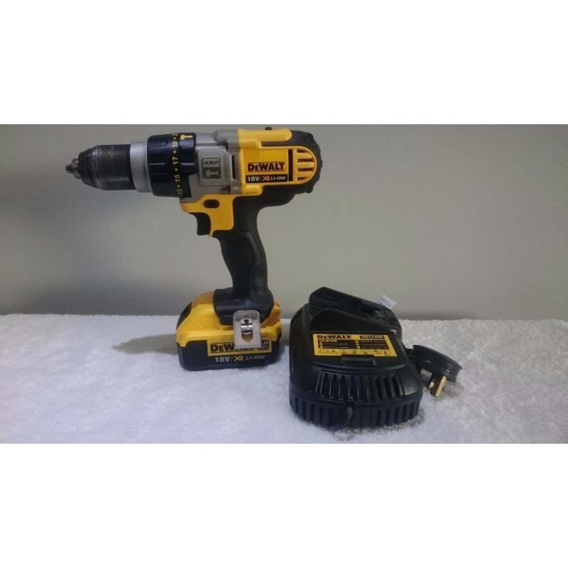 Dewalt Dcd985, 3 speed XRP Li-ion Combi Drill, 4ah batt, Rapid Charger,(used) Makita