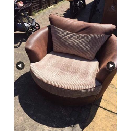 Cuddle chair