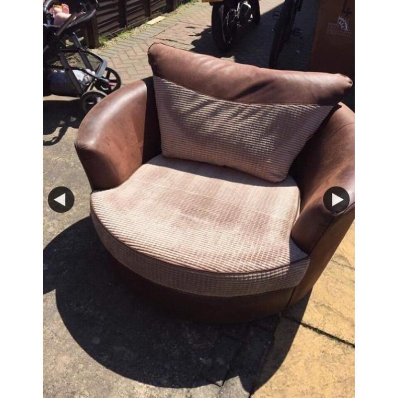 Cuddle chair