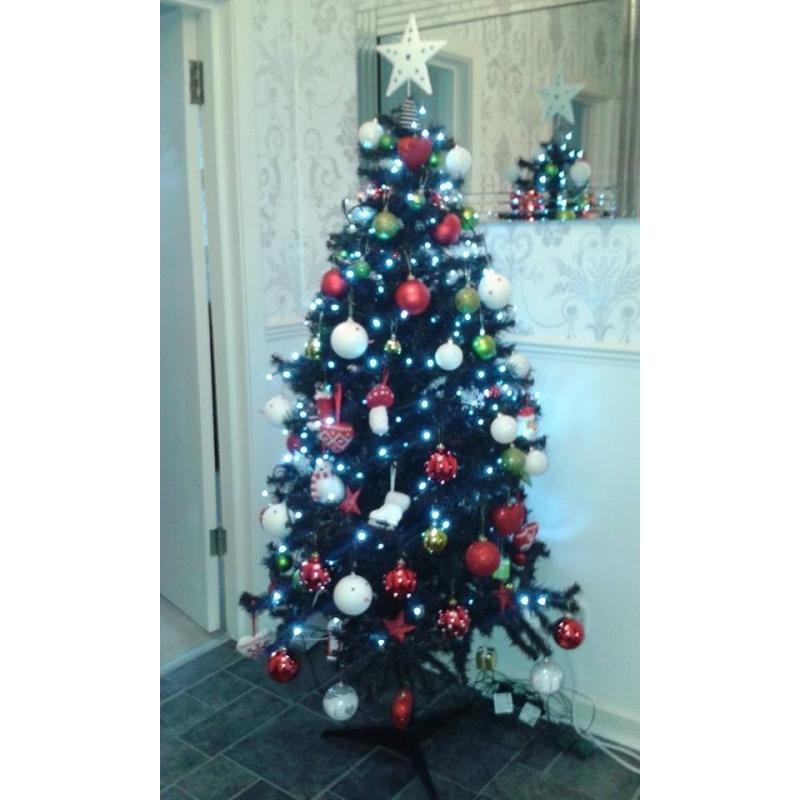 5 FT CHRISTMAS TREE BLACK