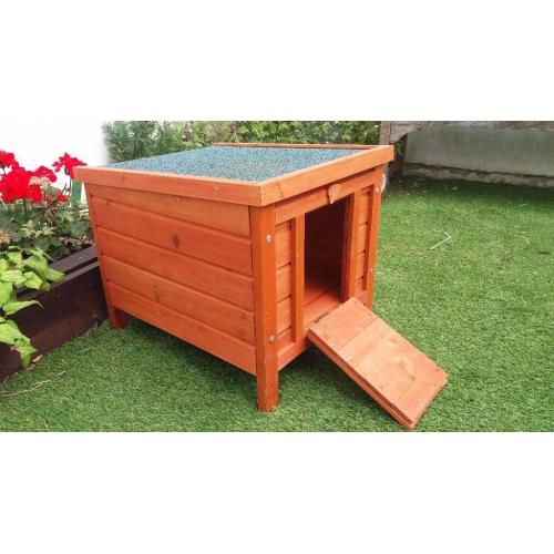 Outdoor rabbit day house/hutch/shelter