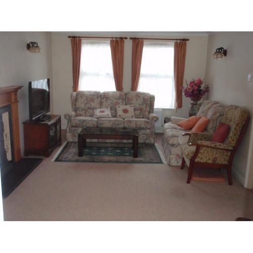 G Plan sofas - in great condition - also looking to sell the tv stand and coffee table