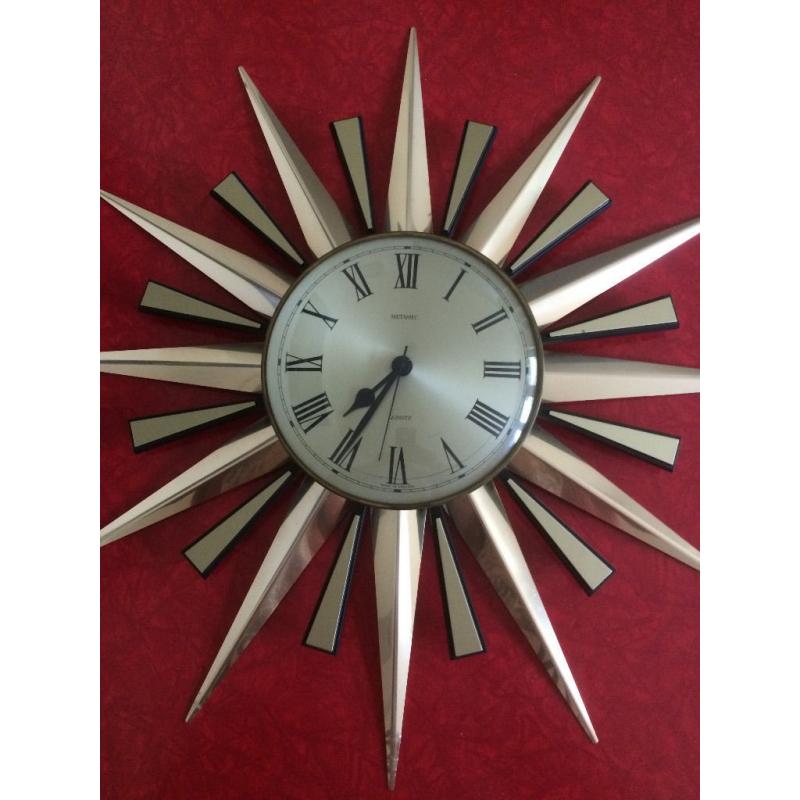 Vintage / Retro 1960's/70s Metamec Large 24" Sunburst Gold Battery wall clock fully working