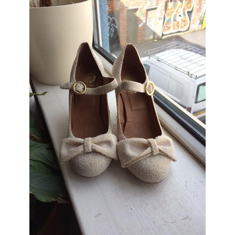 Bridal shoes