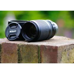 Nikon AF-S VR Zoom Nikkor 70-300mm f/4.5-5.6G IF-ED