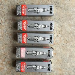 Set of 5 NGK BKR7EVX spark plugs suit Volvo V70
