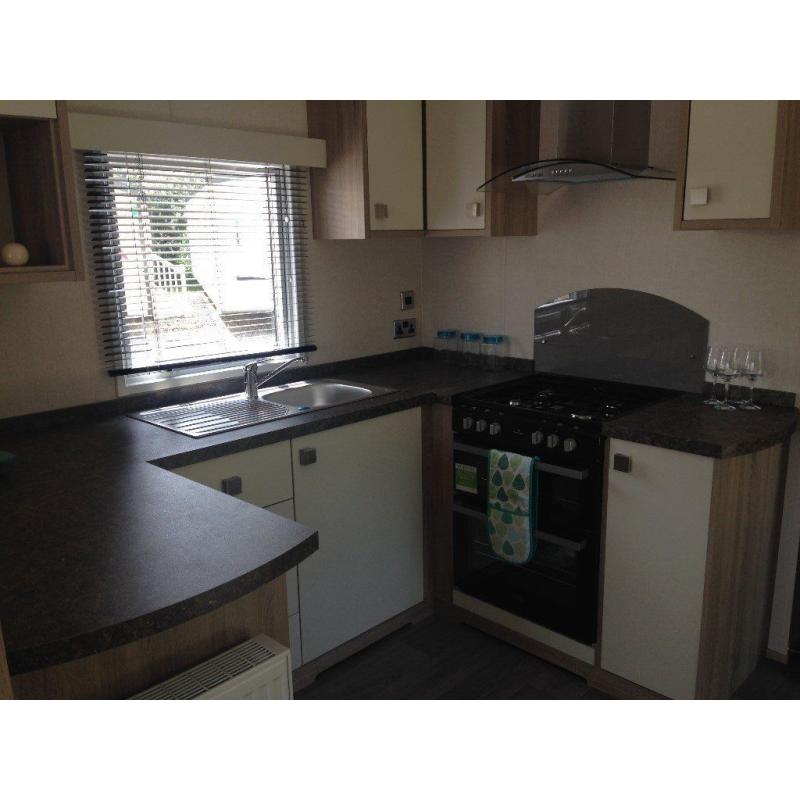 REDUCED! 2 BED LUXURY HOLIDAY HOME FOR SALE ESSEX- WITH FEES - FURNISHED