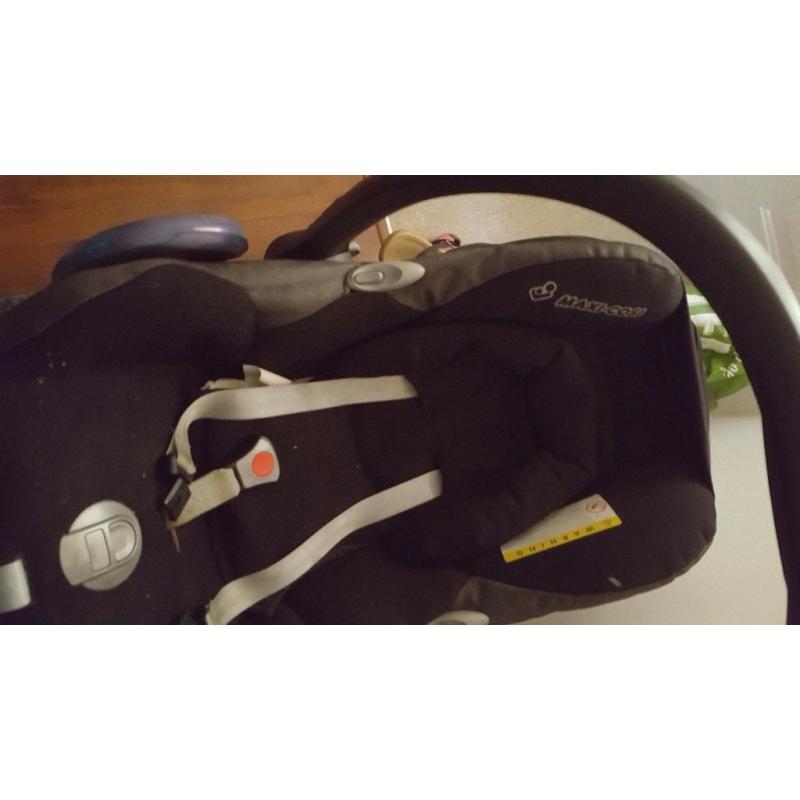 maxi cosi seat .